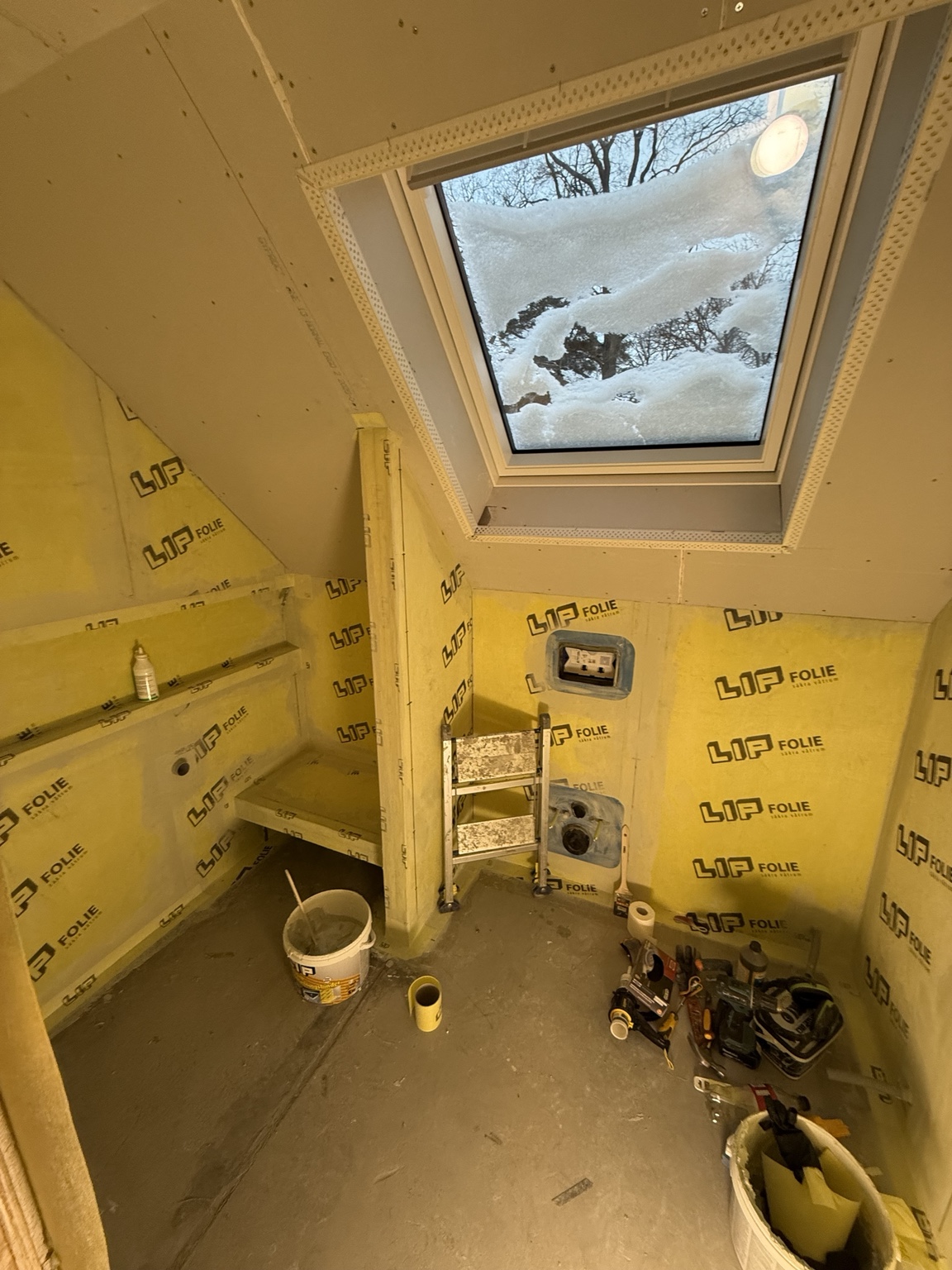 Badrummet under arbetet med underlag och tätskikt. Villa Stocksund.